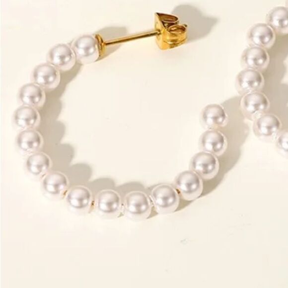 Pearl 18K Gold Stainless Steel Waterproof Hoop Earrings - Picture 7 of 11